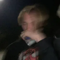 Hör dir Киня Пентагон an, schau dir Musikvideos an, lies die Biografie, finde Tourdaten und mehr!