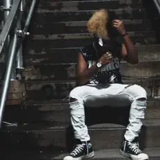 Rosé dinle, müzik videolarını izle, biyografisini oku, tur tarihlerini ve daha fazlasını gör!