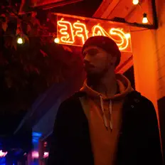 Posłuchaj wykonawcy blnce4, obejrzyj teledyski, przeczytaj biografię, zobacz daty tras koncertowych i nie tylko!