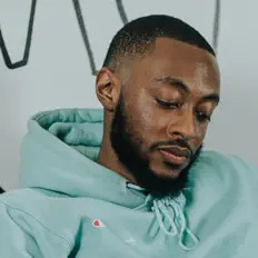 收听 King $ly、观看音乐视频、阅读小传、查看巡演日期等 ！