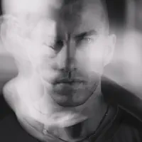 Escucha a undefined, mira vídeos musicales, lee la biografía, consulta fechas de giras y mucho más.