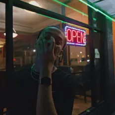 Poslechněte si interpreta Ghostbaby Jordan, sledujte hudební videa, přečtěte si životopis, podívejte se na data turné a další informace.