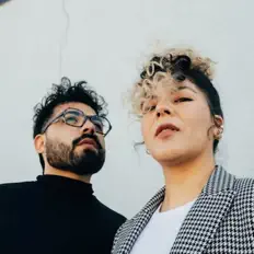 Dengarkan John & Bere, tonton video musik, baca bio, lihat tanggal tur & lainnya!