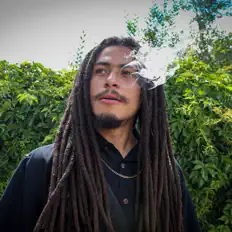 Escucha a Sleazy Reese, mira vídeos musicales, lee la biografía, consulta fechas de giras y mucho más.