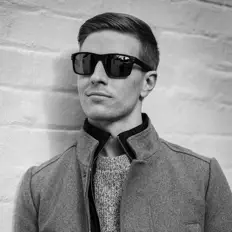 Listen to Vernon Barnard, watch music videos, read bio, see tour dates & more!