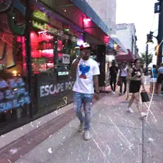 Hör dir AYAN1k an, schau dir Musikvideos an, lies die Biografie, finde Tourdaten und mehr!