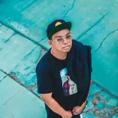 Hör dir Big Kidd an, schau dir Musikvideos an, lies die Biografie, finde Tourdaten und mehr!