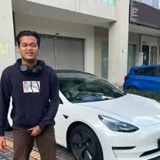 Nemesisを聴いたり、ミュージックビデオを鑑賞したり、経歴やツアー日程などを確認したりしましょう！