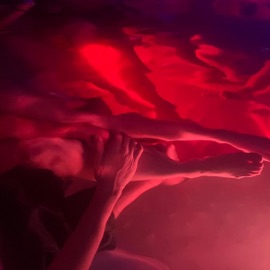 להחזיק את שנינו צוברי