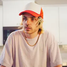 Escucha a KD BADLUNG, mira videos musicales, lee su biografía, consulta las fechas de las gira y más.