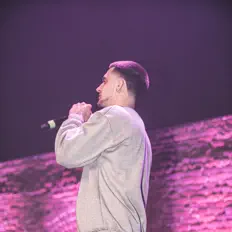 Mattyfresh सुनें, म्यूज़िक वीडियो देखें, बायो पढ़ें, दौरे की तारीखें और बहुत कुछ देखें!