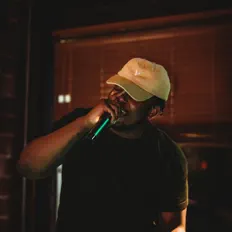 Solo Ajayyを聴いたり、ミュージックビデオを鑑賞したり、経歴やツアー日程などを確認したりしましょう！