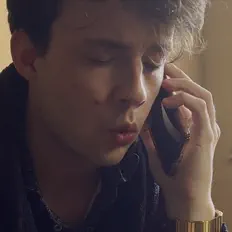 Hör dir Gemo an, schau dir Musikvideos an, lies die Biografie, finde Tourdaten und mehr!