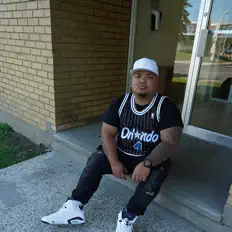 Listen to Santii 1Hunnit, watch music videos, read bio, see tour dates & more!