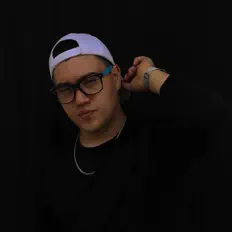 Dengarkan Y3nng, tonton video musik, baca bio, lihat tanggal tur & lainnya!