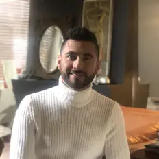 Hör dir Angel Toro an, schau dir Musikvideos an, lies die Biografie, finde Tourdaten und mehr!