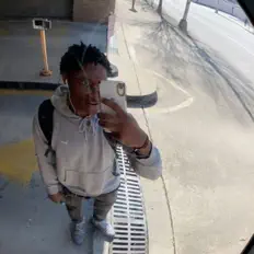 Seven!を聴いたり、ミュージックビデオを鑑賞したり、経歴やツアー日程などを確認したりしましょう！