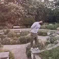 Hör dir HAM an, schau dir Musikvideos an, lies die Biografie, finde Tourdaten und mehr!