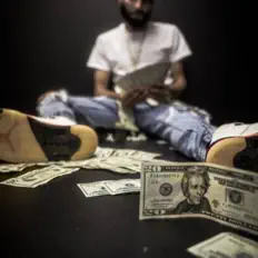 Dengarkan Chatter Baby, tonton video musik, baca bio, lihat tanggal tur & lainnya!