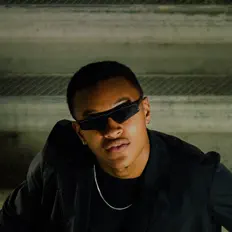 Ouça Ryan Fields, assista a videoclipes, leia a biografia, veja as datas das turnês e mais!