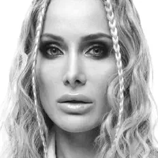 Posłuchaj wykonawcy Esphyr, obejrzyj teledyski, przeczytaj biografię, zobacz daty tras koncertowych i nie tylko!