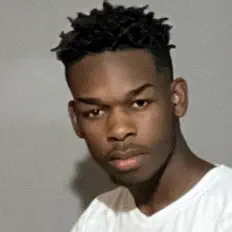 Ascolta Johnny, guarda video musicali, leggi la biografia, vedi le date del tour & altro!