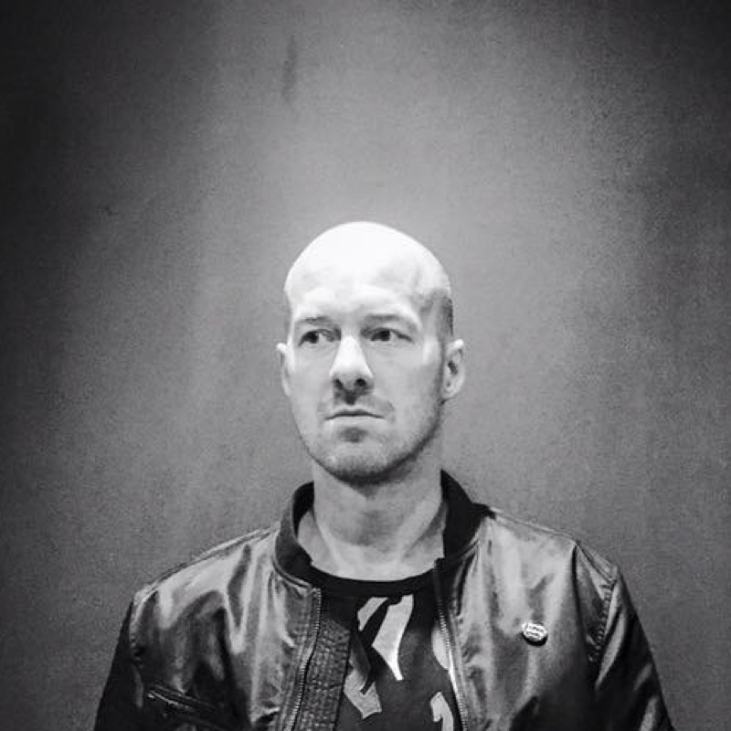 マークス・イノクソン - LISTEN 4 IT