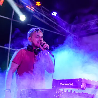 Listen to Mando Sarit, watch music videos, read bio, see tour dates & more!