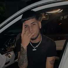 Ouça La J, assista a videoclipes, leia a biografia, veja as datas das turnês e mais!