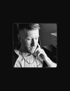 Ouve MSR, vê vídeos de música, lê a biografia, vê as datas da digressão e muito mais!