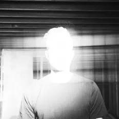 Ακούστε περιεχόμενο από Deru, παρακολουθήστε μουσικά βίντεο, διαβάστε το βιογραφικό, δείτε ημερομηνίες περιοδείας, και πολλά ακόμη!