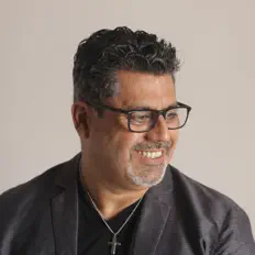 收听 Marco López、观看音乐视频、阅读小传、查看巡演日期等 ！
