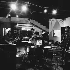 Antares As Skylineを聴いたり、ミュージックビデオを鑑賞したり、経歴やツアー日程などを確認したりしましょう！