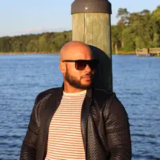 Listen to Yonger Paulino, watch music videos, read bio, see tour dates & more!