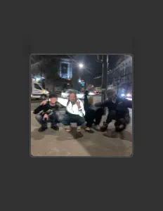 heyitsbenjiを聴いたり、ミュージックビデオを鑑賞したり、経歴やツアー日程などを確認したりしましょう！