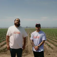 收听 SLWBRN、观看音乐视频、阅读小传、查看巡演日期等 ！