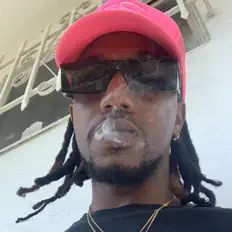 收听 Darkhorse DA GOD、观看音乐视频、阅读小传、查看巡演日期等 ！