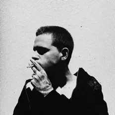 聆聽 Hasaya、觀看音樂影片、閱讀小傳、查看巡演日期等！