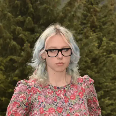 Listen to Bellza, watch music videos, read bio, see tour dates & more!