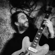 Escucha a Jason Randall, mira videos musicales, lee su biografía, consulta las fechas de las gira y más.