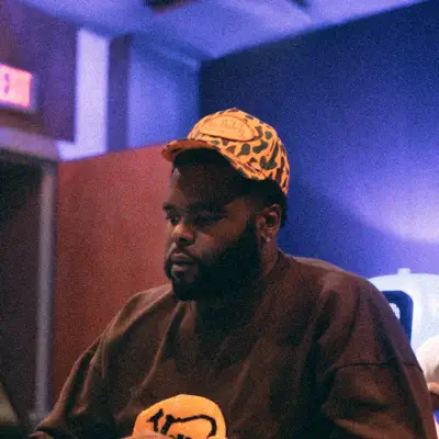 Listen to C-Mo, watch music videos, read bio, see tour dates & more!
