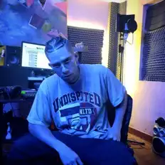 wannabeats을(를) 듣고, 뮤직 비디오를 보고, 약력을 읽고, 투어 일정 등을 확인하세요!