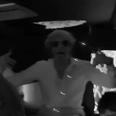 Posłuchaj wykonawcy lil kuzi, obejrzyj teledyski, przeczytaj biografię, zobacz daty tras koncertowych i nie tylko!