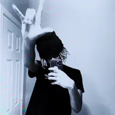 Écoutez rayglxy, regardez des vidéoclips, lisez la biographie, consultez les dates de tournée et plus encore !