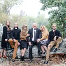Dengarkan The Nichols Family, tonton video musik, baca bio, lihat tanggal tur & lainnya!