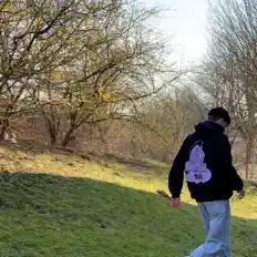 Ascolta jarnotrash, guarda video musicali, leggi la biografia, vedi le date del tour & altro!