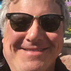 Harvey Barhamを聴いたり、ミュージックビデオを鑑賞したり、経歴やツアー日程などを確認したりしましょう！