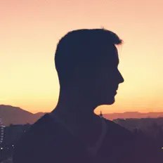 Ascolta Oceans on Fire, guarda video musicali, leggi la biografia, vedi le date del tour & altro!