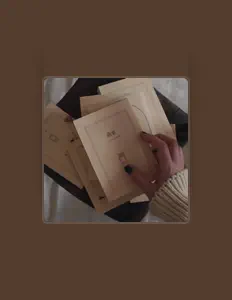 Dengarkan Futari No Bungaku, tonton video musik, baca bio, lihat tanggal tur & lainnya!