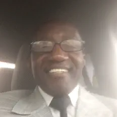 Écoutez Clifford Minor, regardez des vidéoclips, lisez la biographie, consultez les dates de tournée et plus encore !